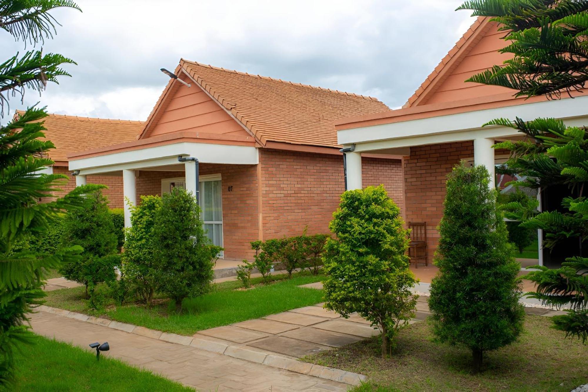Mahafaly Hotel & Resort Antsirabe Ngoại thất bức ảnh