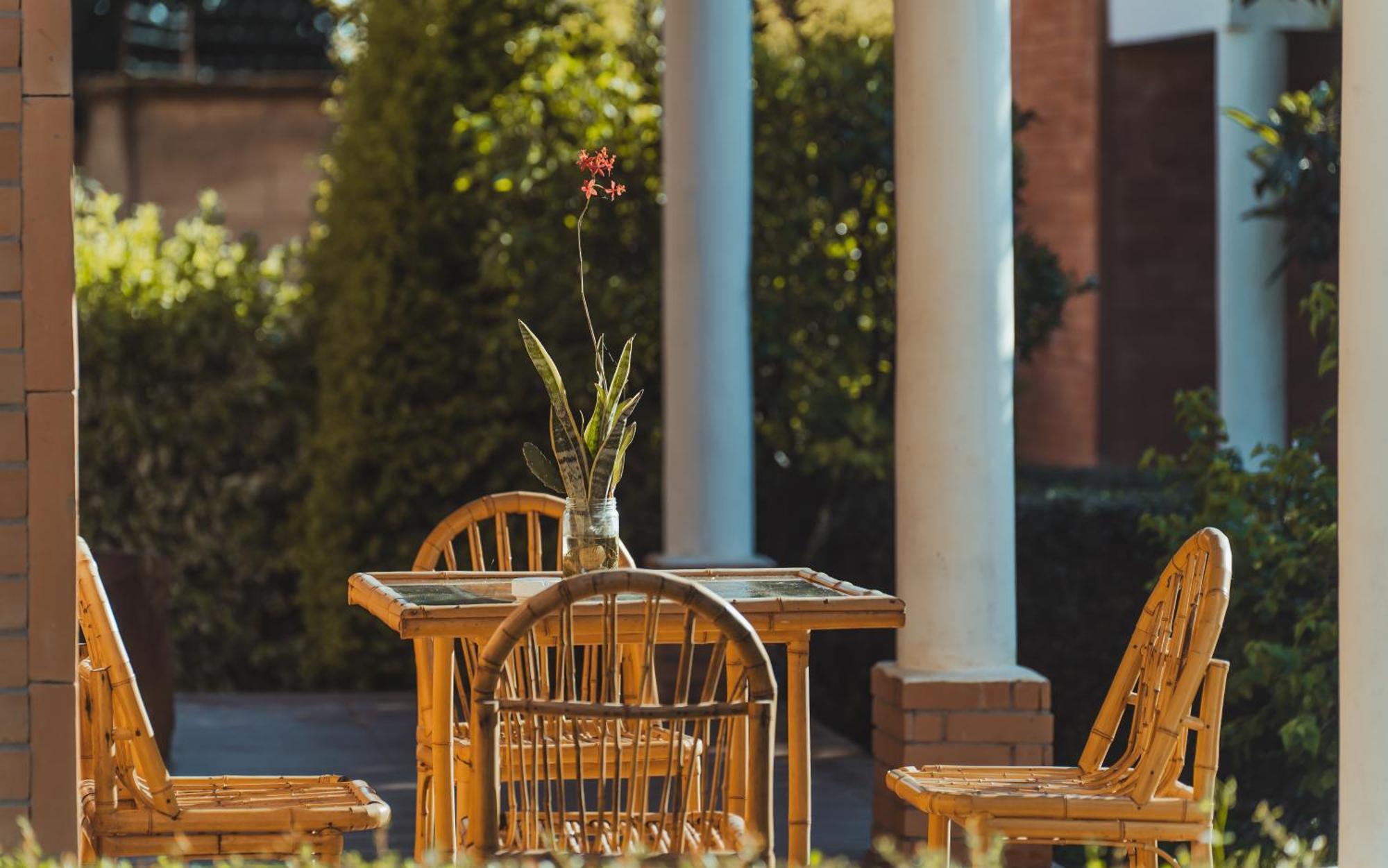 Mahafaly Hotel & Resort Antsirabe Ngoại thất bức ảnh